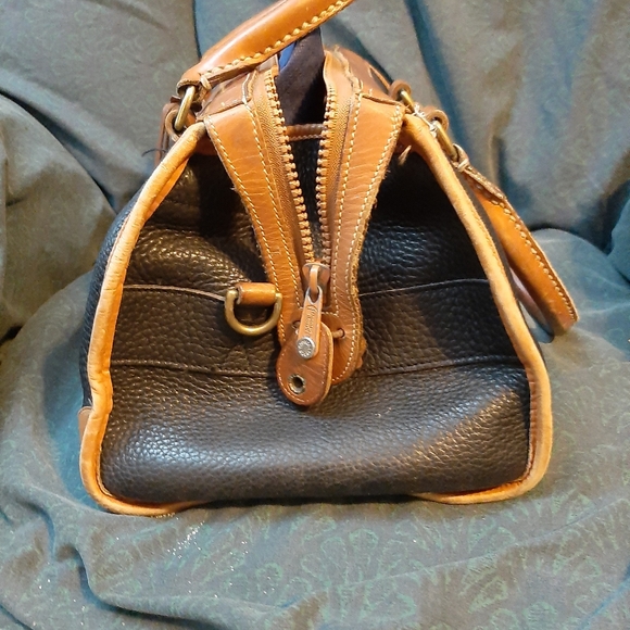 Pre-owned D&B bag & wallet - Picture 15 of 16